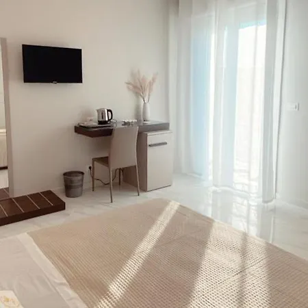 Meligrana Nocleg ze śniadaniem 4*
